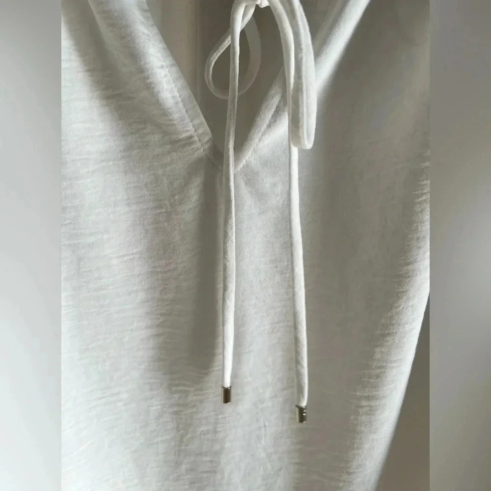 Tommy Hilfiger top, created a solid-color style that's wearable. Size X-large - Picture 11 of 13